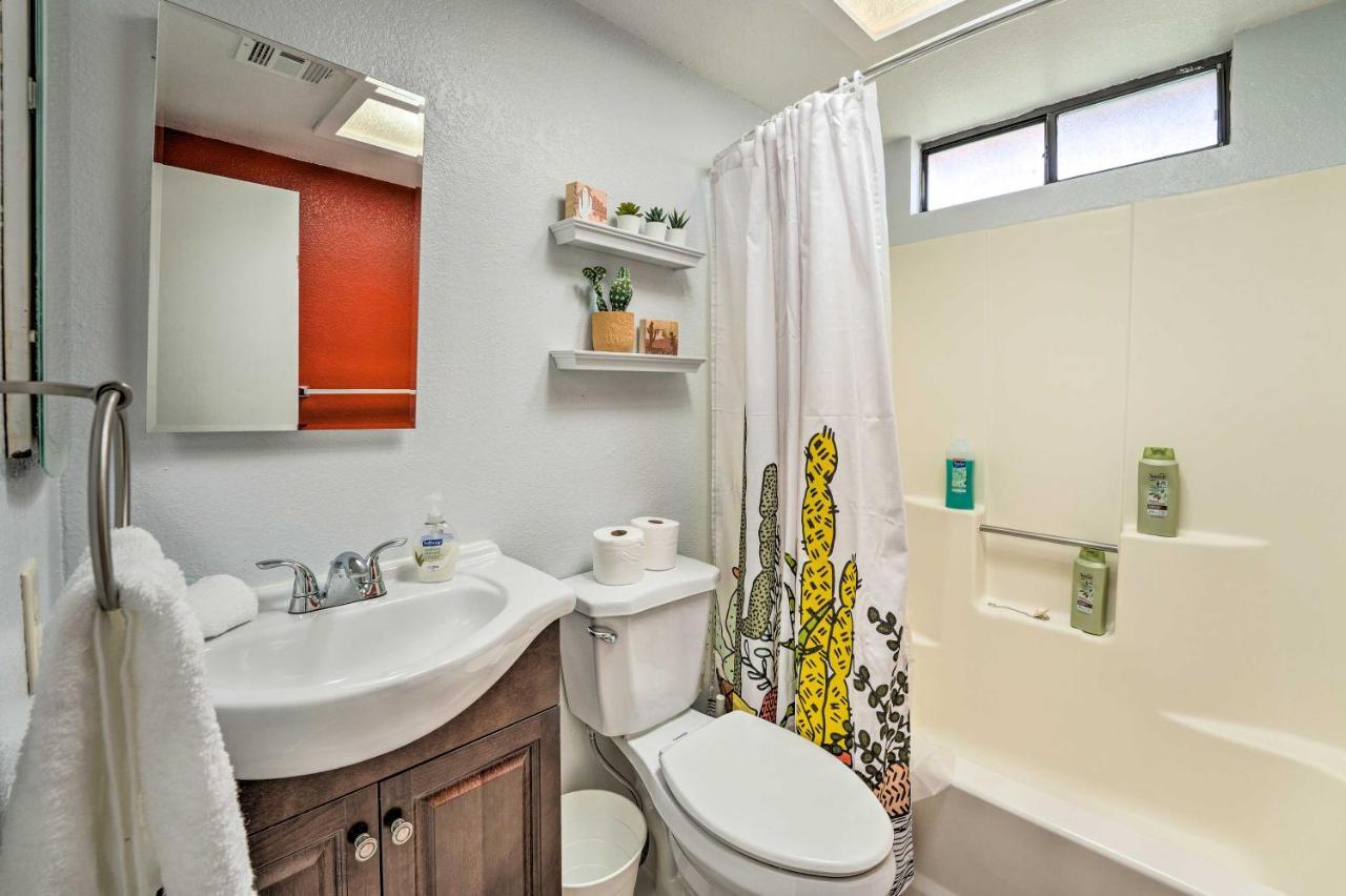 Updated Family - 2 Blocks To Colorado River! *