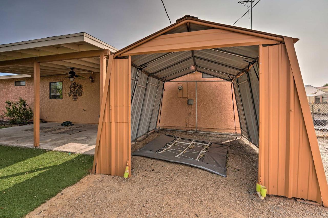 Updated Family - 2 Blocks To Colorado River! Holiday home *